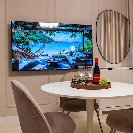 Apartman Era Deluxe Oasis 2 Near The Valencia